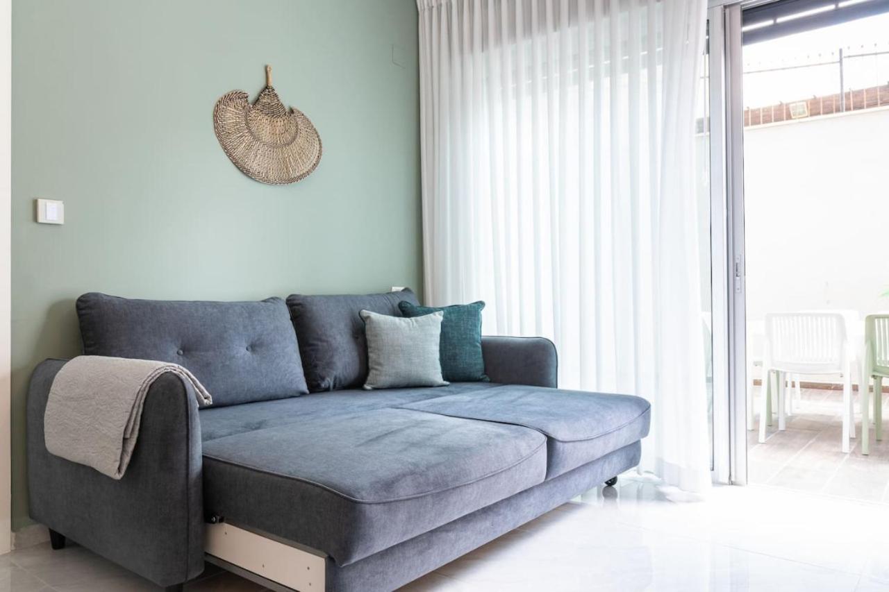 Tranquil Stay Near The Beach By Sea N' Rent 나하리야 외부 사진
